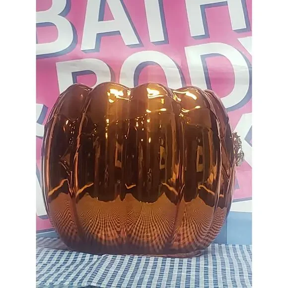 BBW Pumpkin Skull Large 3 Wick Candle Holder / Pedestal Home Fragrance Decor - Picture 4 of 4